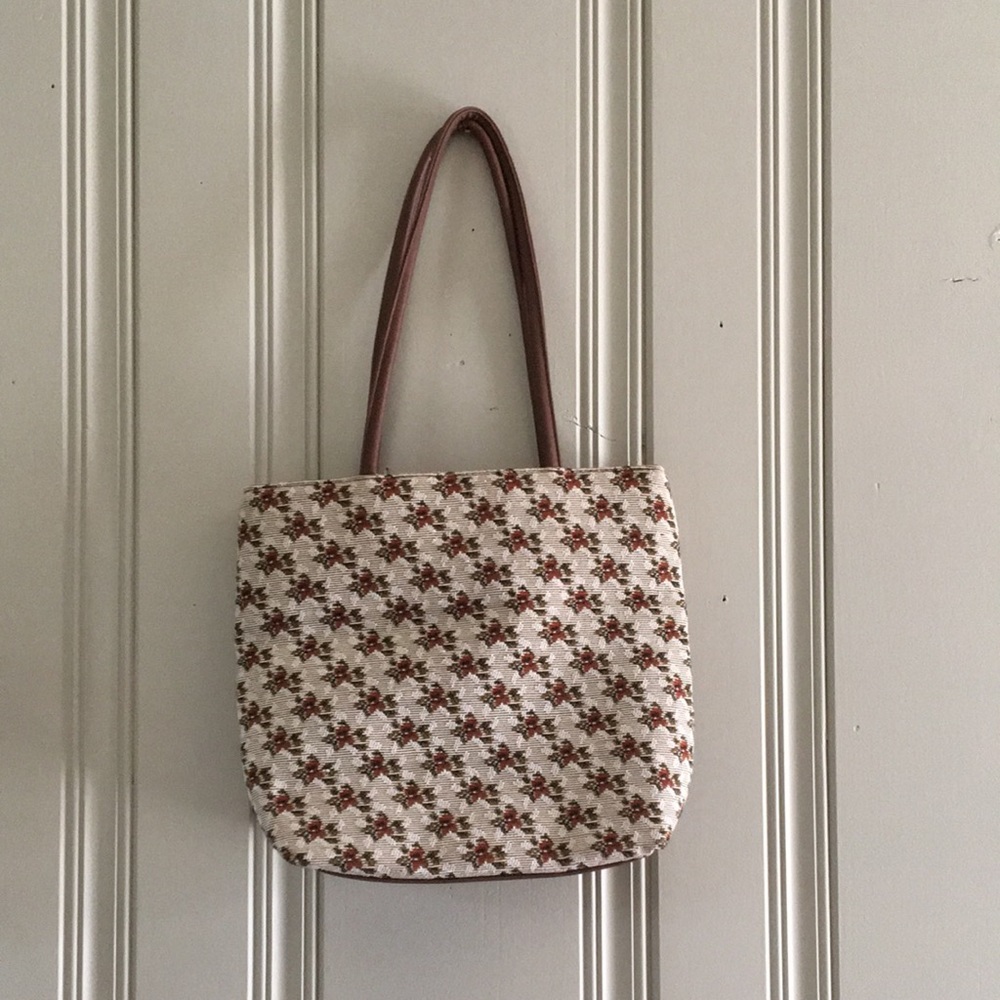 Bueno Handbag